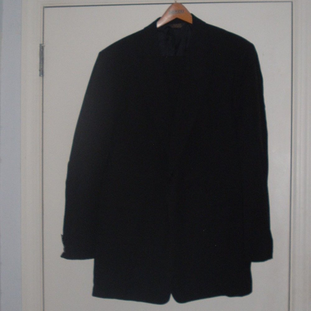 Donna Karan Black Suit 42L